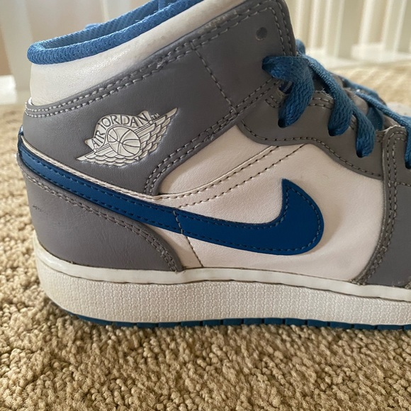 Nike Jordan ones - Picture 2 of 4